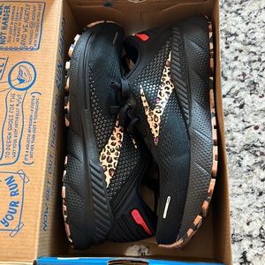 Adrenaline Gts 22 brooks